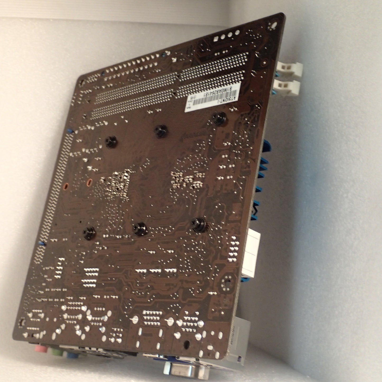 ASRock A330ION Mainboard Mini-ITX mit 8GB RAM und Intel Atom 330