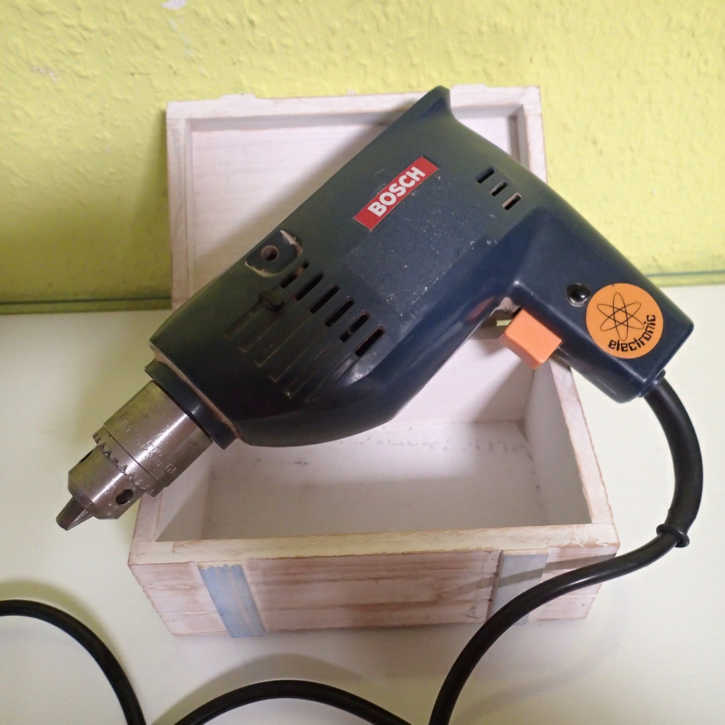 Bosch Bohrmaschine - Professionelle Schlagbohrmaschine